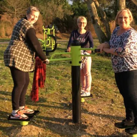 Mobil-home Pour 8 Pers. Avec Terrasse A Saint-sornin - Api-1-52-461 Saint-Sornin