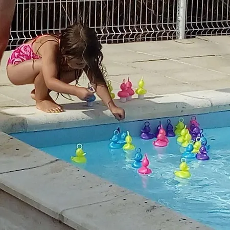 Mobil-home Pour 8 Pers. Avec Terrasse A Saint-sornin - Api-1-52-461 * Saint-Sornin